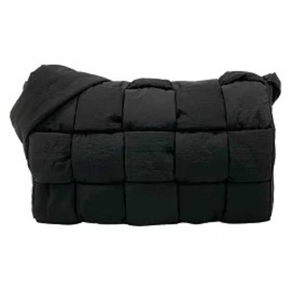 BOTTEGA VENETA The Padded Tech Cassette Maxi Intrecciato Shoulder Bag Black